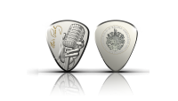 Elviui Presliui skirta sidabrinė plektro formos moneta